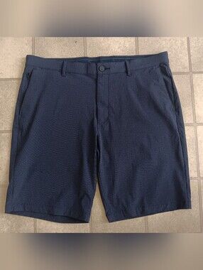 Tommy Bahama "Chip Shot" 10" Performance Golf Shorts Navy Textured 38x10